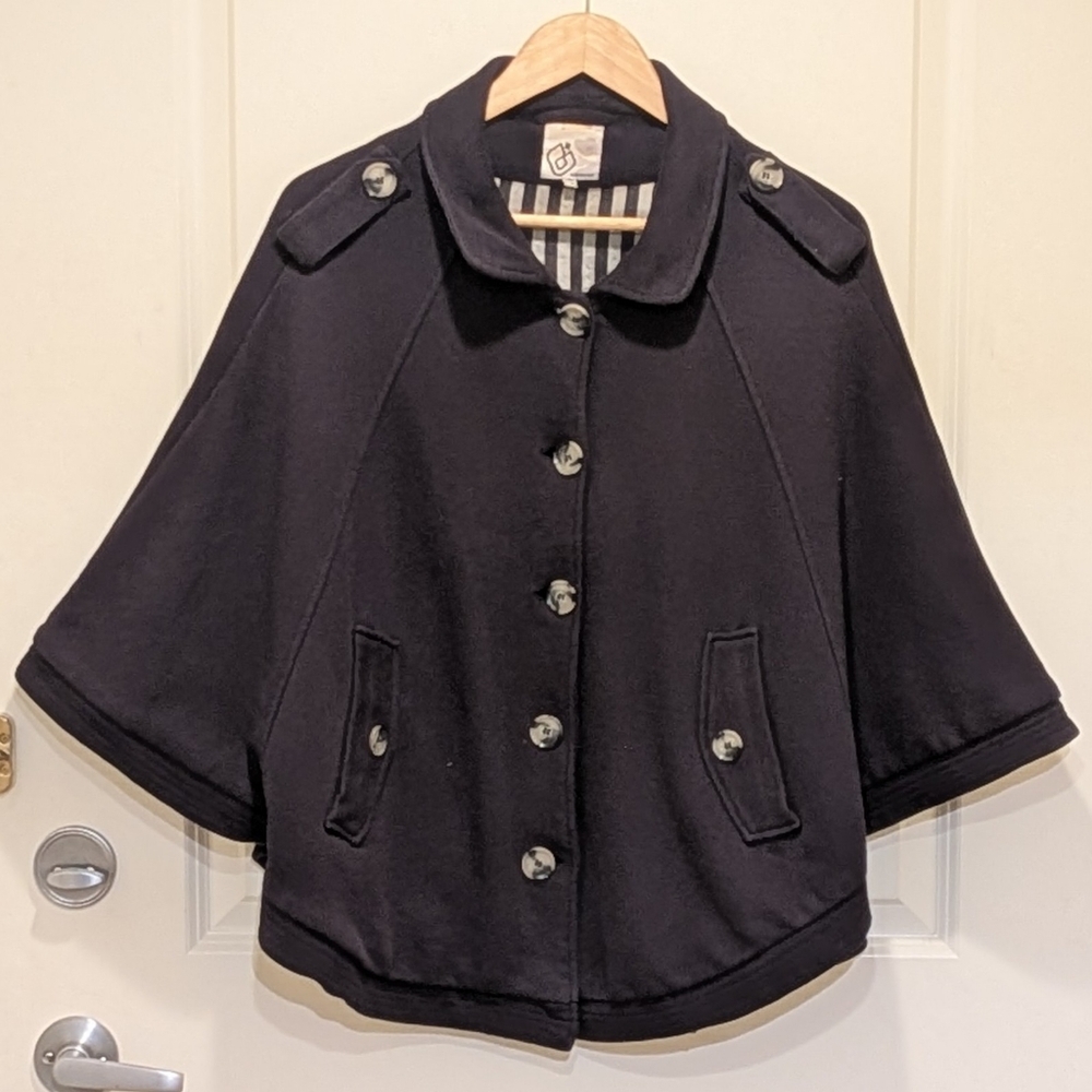 EUC Groggy XS Y2K Cotton Blend Mod Inspired Capelet Jacket